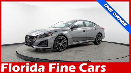 2025 Nissan Altima SR