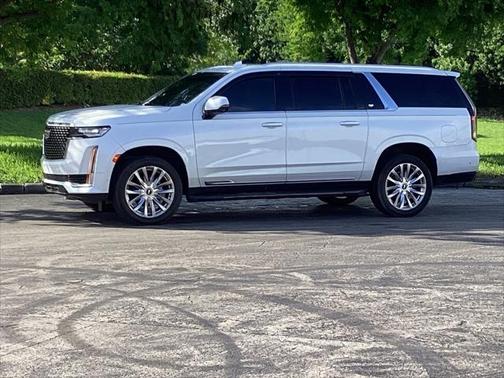2022 Cadillac Escalade ESV Premium Luxury