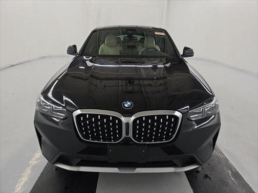 2022 BMW X4 xDrive30i