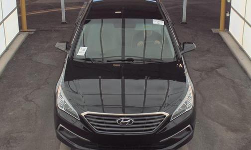2017 Hyundai SONATA SE