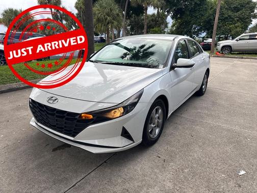 2021 Hyundai ELANTRA SE