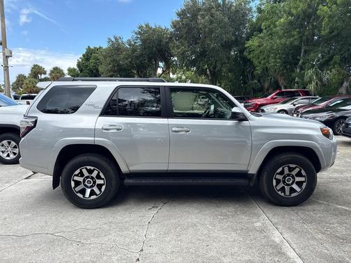 2024 Toyota 4Runner TRD Off Road