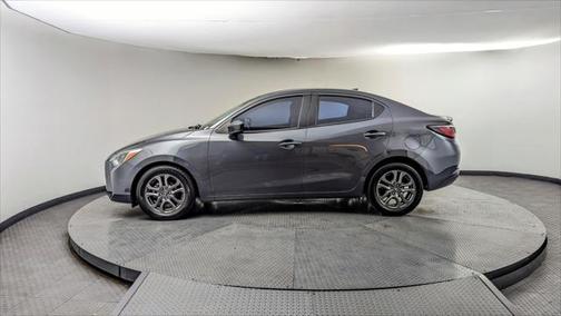 2019 Toyota Yaris Sedan XLE