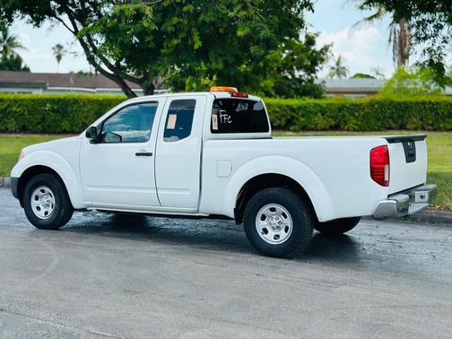 2017 Nissan Frontier S