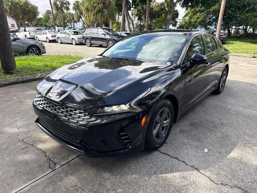 2022 Kia K5 LXS