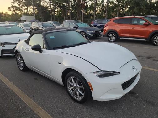 2016 Mazda MX-5 Miata Sport
