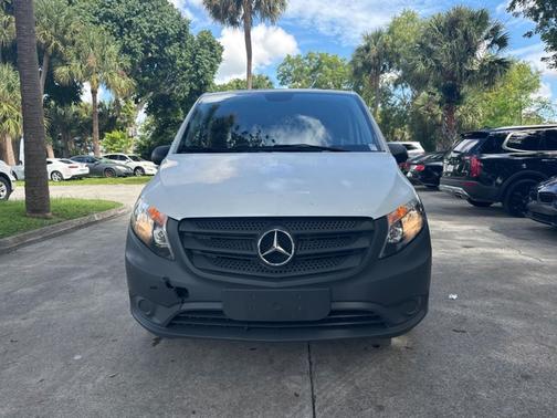 2019 Mercedes-Benz Metris Base