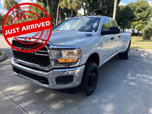 2022 RAM 3500 TRADESMAN