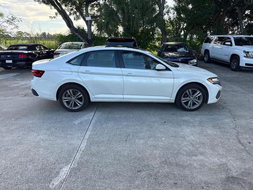 2023 Volkswagen Jetta 1.4T SE
