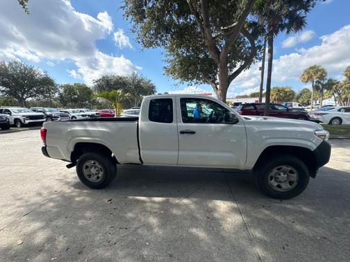 2021 Toyota Tacoma SR