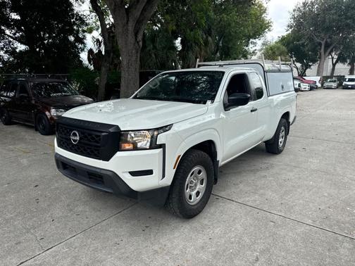 2022 Nissan Frontier S