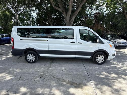 2022 Ford Transit-350 XLT
