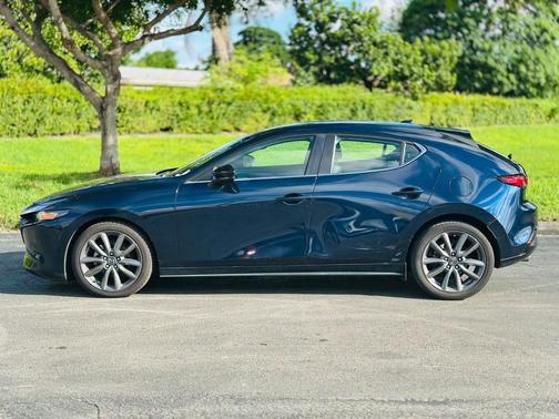 2019 Mazda Mazda3 FWD w/Preferred Package