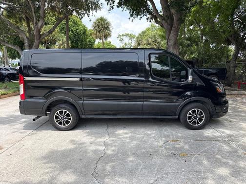 AGATE BLACK METALLIC 2022 Ford Transit-150 Base