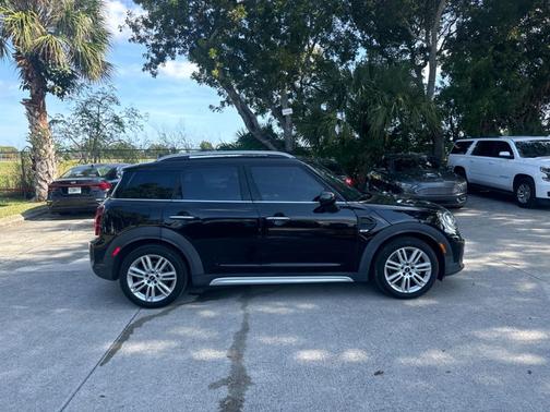 2022 MINI Countryman Cooper