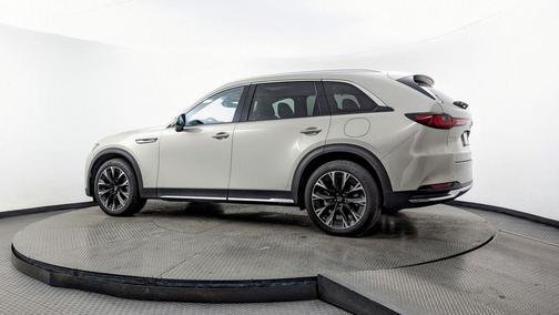 2024 Mazda CX-90 PHEV Premium