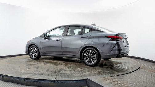 2024 Nissan Versa 1.6 SV
