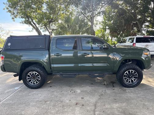 2021 Toyota Tacoma TRD Sport