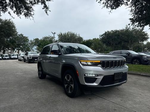2023 Jeep Grand Cherokee 4xe Base
