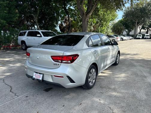 2022 Kia Rio S