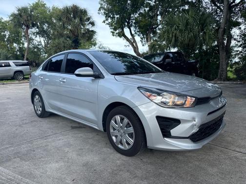 2022 Kia Rio S