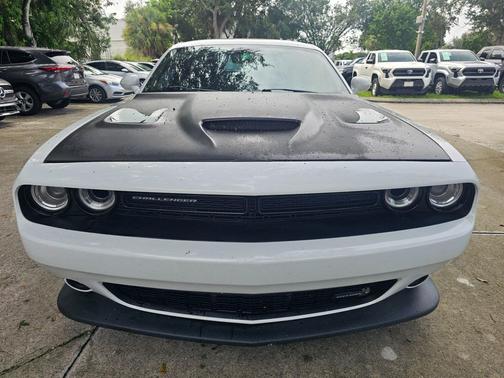 2016 Dodge Challenger R/T Scat Pack