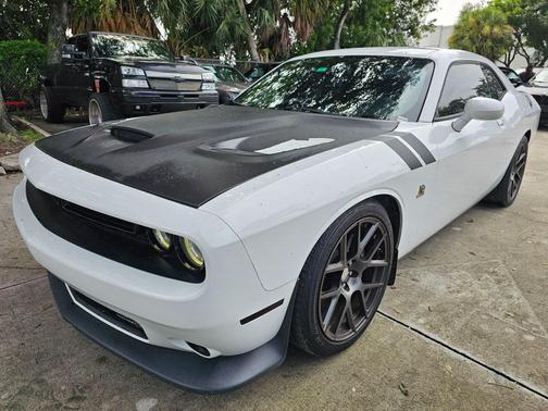 2016 Dodge Challenger R/T Scat Pack