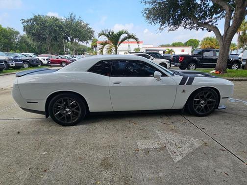 2016 Dodge Challenger R/T Scat Pack