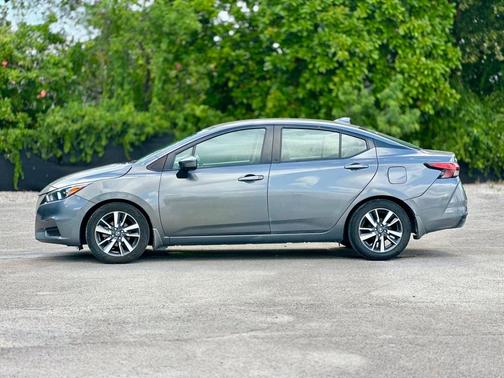 2021 Nissan Versa 1.6 SV