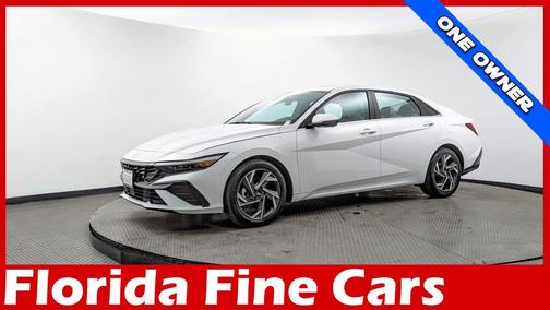 2024 Hyundai ELANTRA Limited
