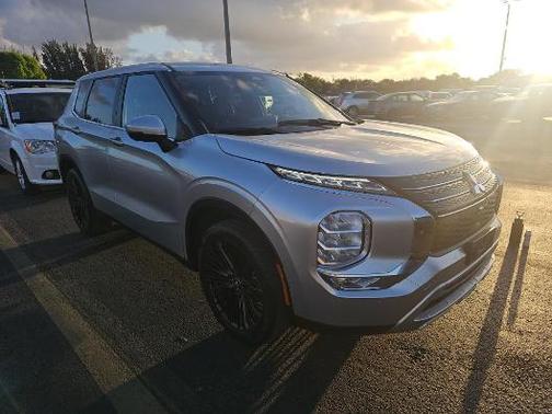 2024 Mitsubishi Outlander SE 2.5 2WD