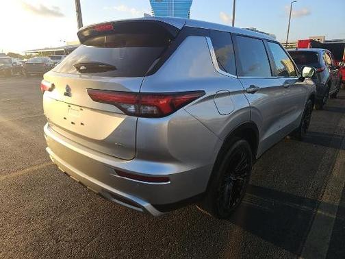 2024 Mitsubishi Outlander SE 2.5 2WD
