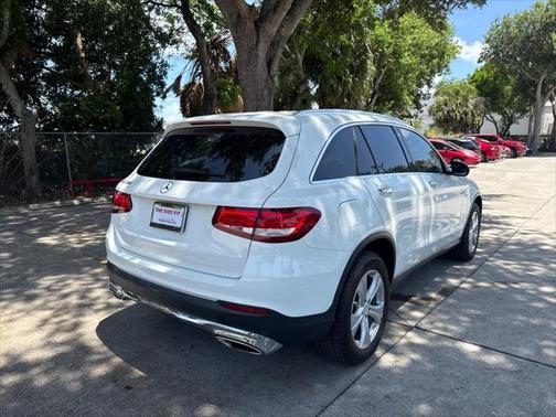 2017 Mercedes-Benz GLC 300 Base