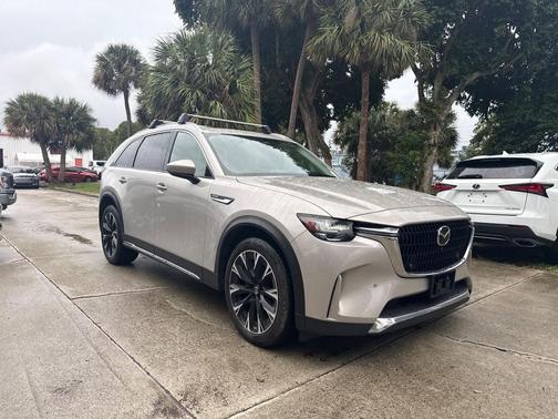 2024 Mazda CX-90 PHEV Premium Plus