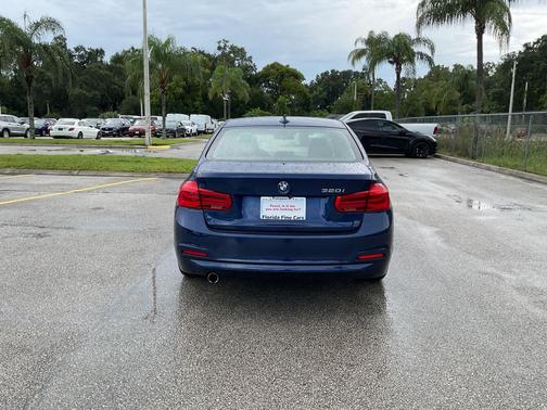 2018 BMW 320 i
