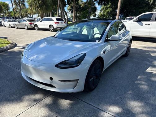 2022 Tesla Model 3 Long Range