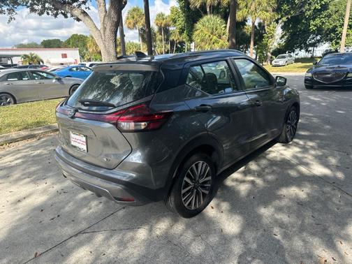 2024 Nissan Kicks SV
