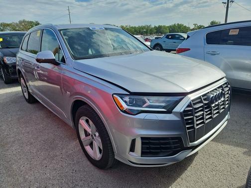 Florett Silver Metallic 2022 Audi Q7 55 Premium