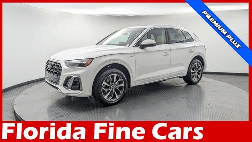 2022 Audi Q5 45 S line Premium Plus