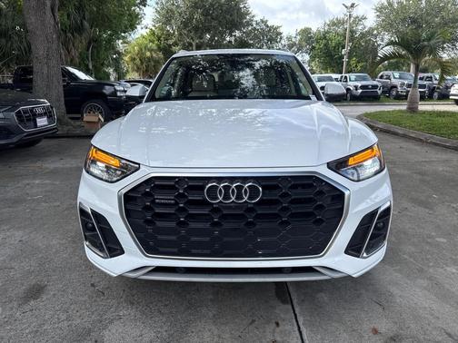 2022 Audi Q5 45 S line Premium Plus