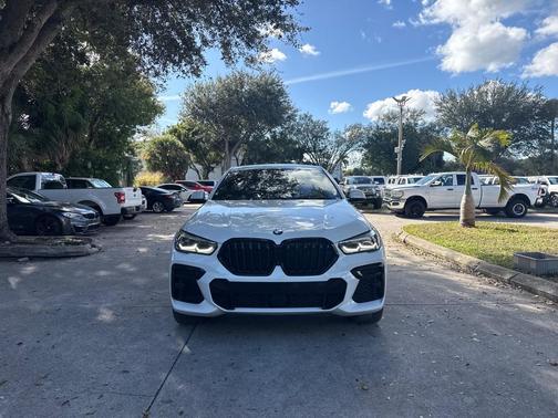 2022 BMW X6 xDrive40i