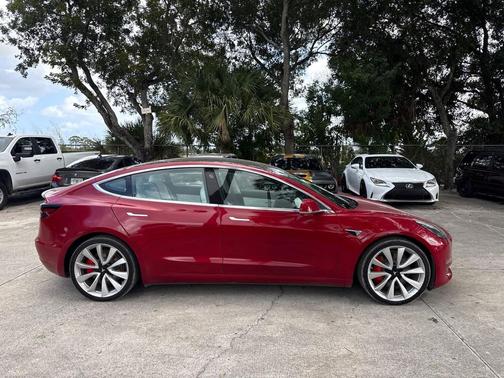 2018 Tesla Model 3 Performance