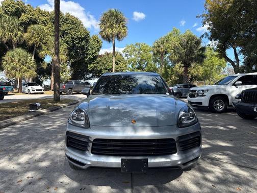 2022 Porsche Cayenne Cayenne