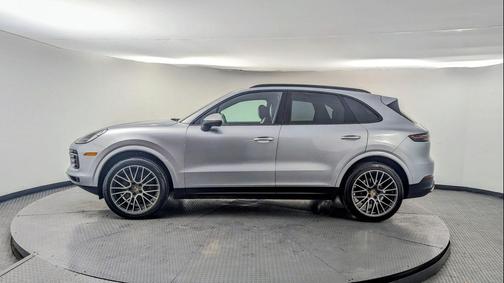 2022 Porsche Cayenne Cayenne