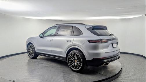 2022 Porsche Cayenne Cayenne