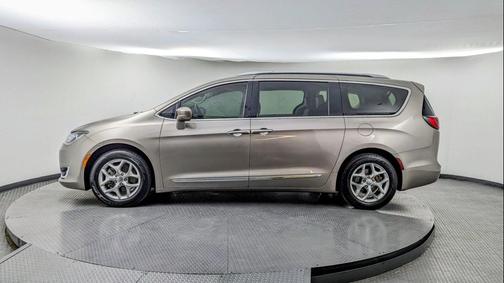 2018 Chrysler Pacifica Touring-L Plus