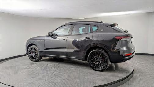2021 Maserati Levante Base