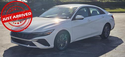 2024 Hyundai ELANTRA SEL