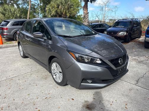 2022 Nissan Leaf S