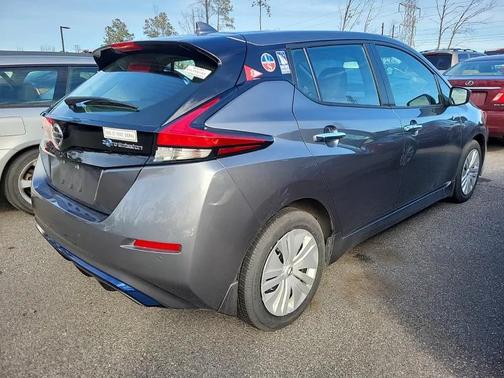 2022 Nissan Leaf S